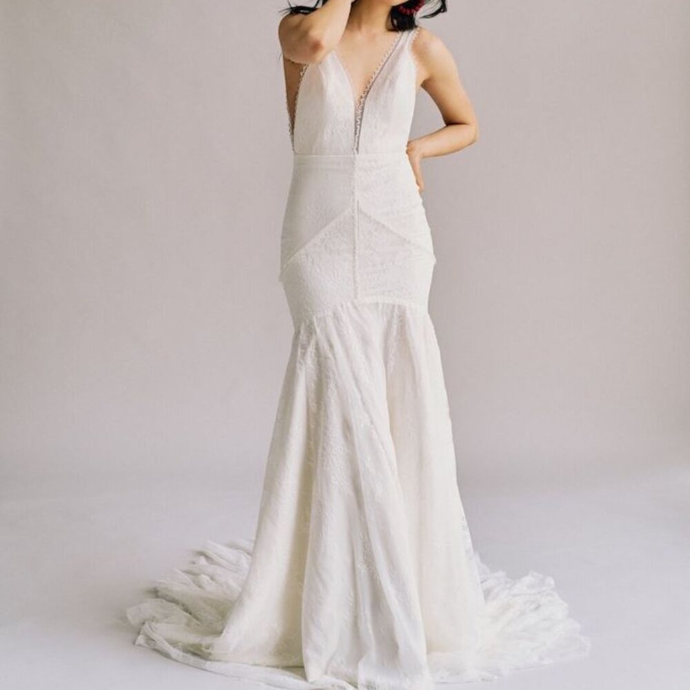 NWT - Women's Cartier by Laudae Wedding Dress (Sample - Size 8) - Picture 4 of 11